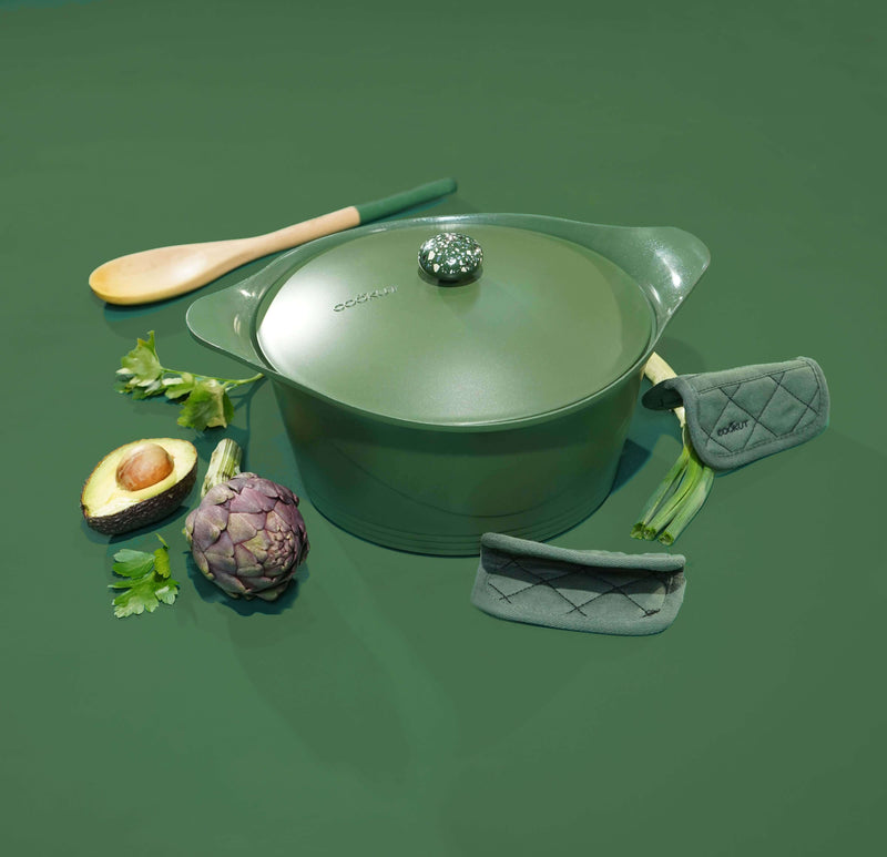 Cocotte fougère 28 cm Cookut, écologique et durable, avec un revêtement minéral sans PFAS et conçue pour offrir une cuisson parfaite sur tous types de feux.